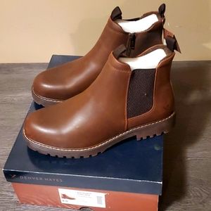 Denver Hayes boots size9